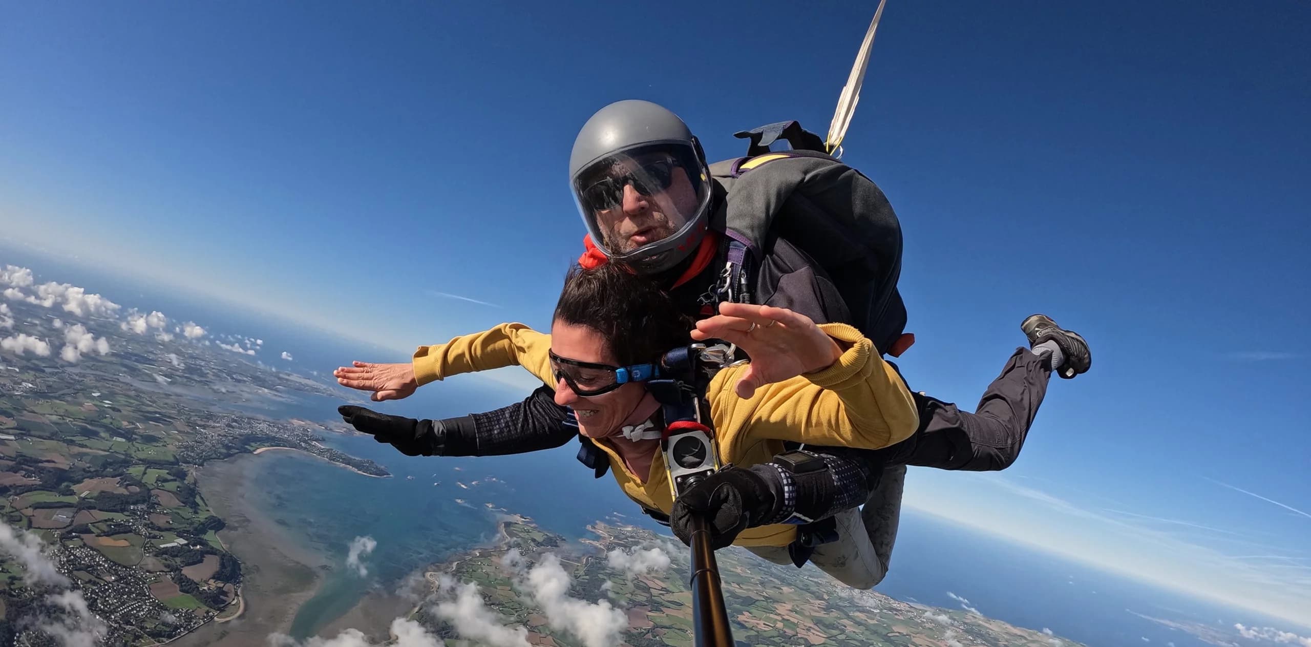Saut en parachute en Bretagne